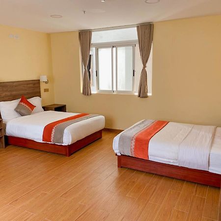 Sm Hotel Plus Lima Kültér fotó