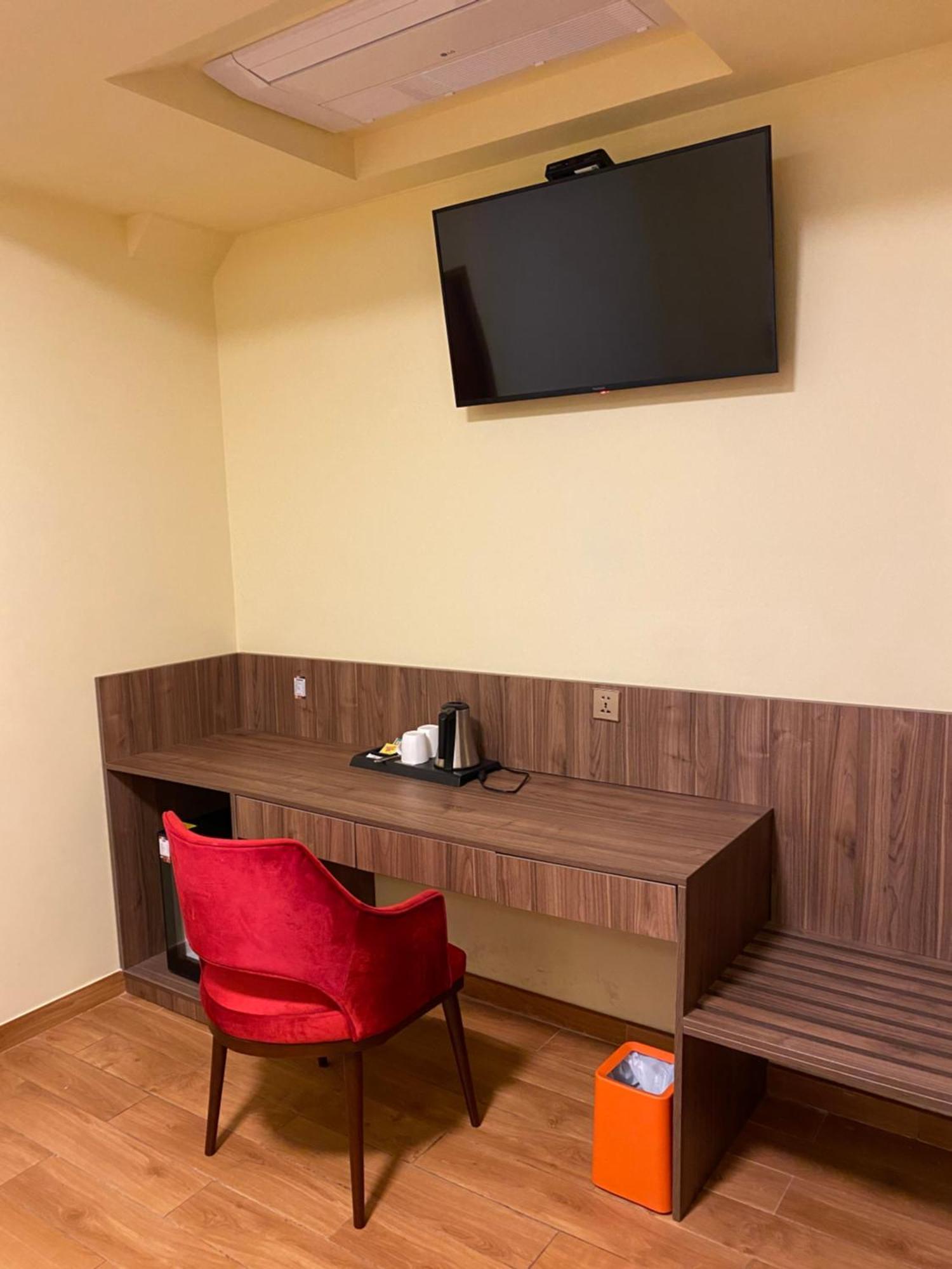 Sm Hotel Plus Lima Kültér fotó
